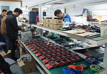 振耀科技電子儲(chǔ)物柜車間